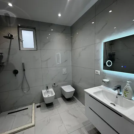 Apartment Tirana Airport 1 *